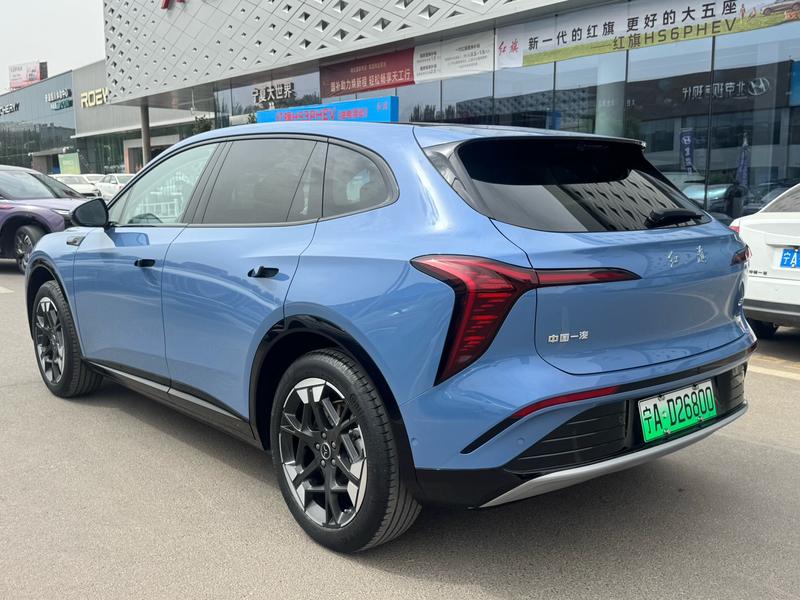 Hongqi 06 - фото 3