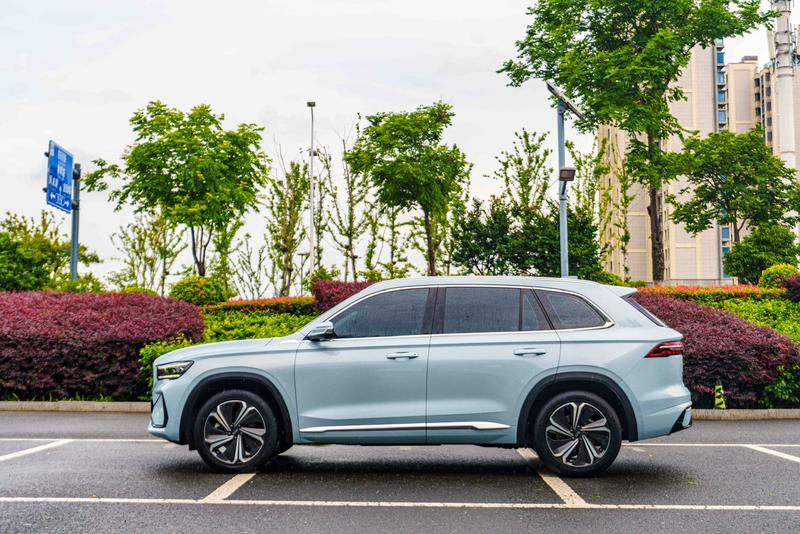 Geely Xingyue L - фото 3