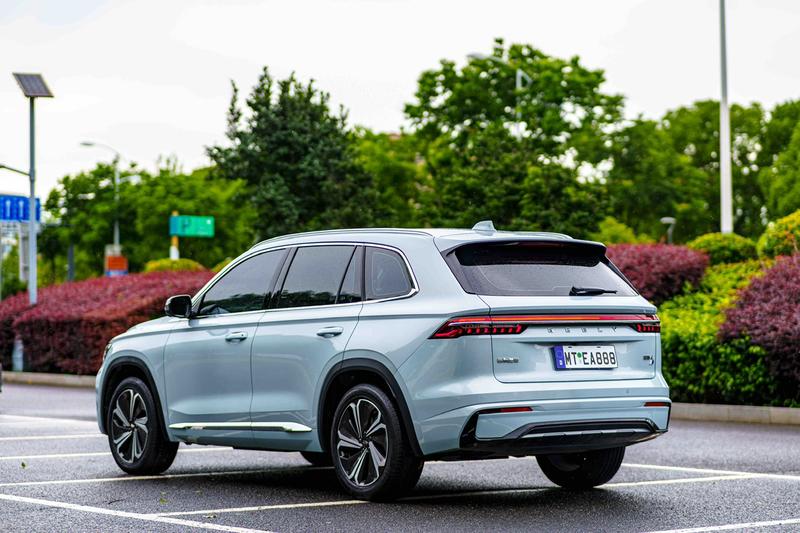 Geely Xingyue L - фото 4