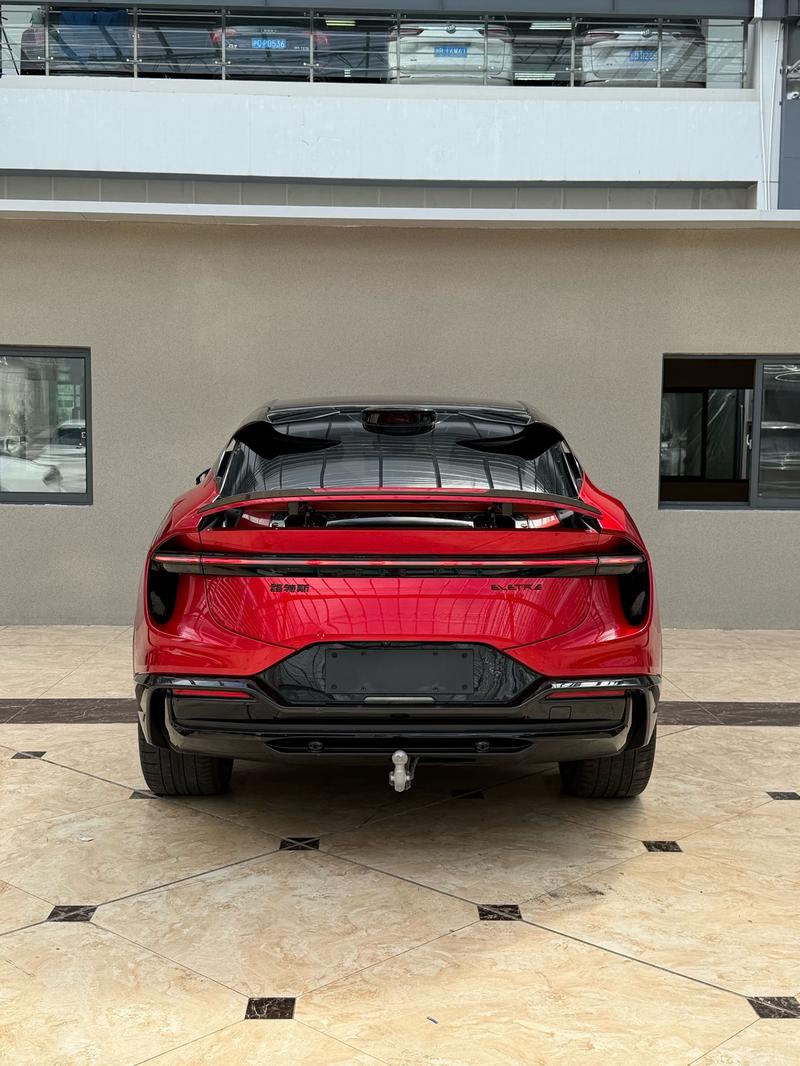 Lotus Eletre - фото 2