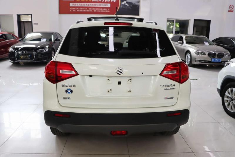 Suzuki Vitara - фото 4
