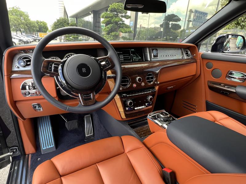 Rolls-Royce Phantom - фото 4