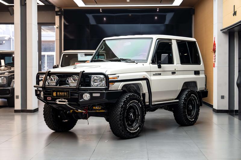 Toyota 70 - фото 0