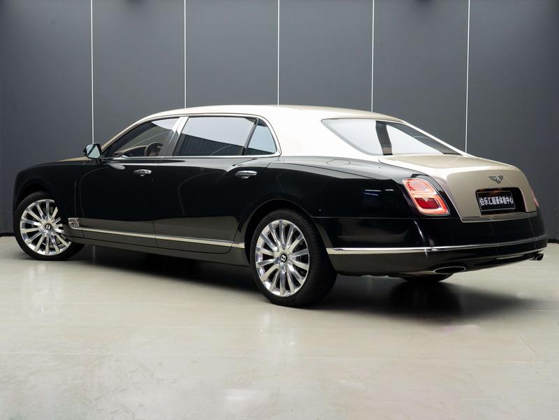 Bentley Mulsanne - фото 2