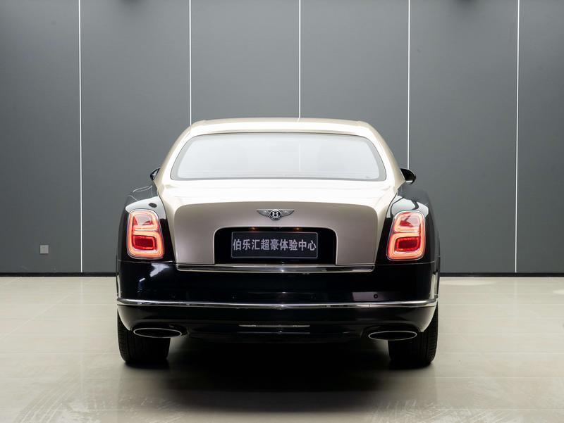 Bentley Mulsanne - фото 3