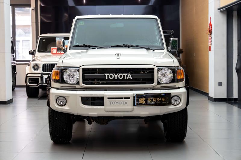 Toyota 70 - фото 1