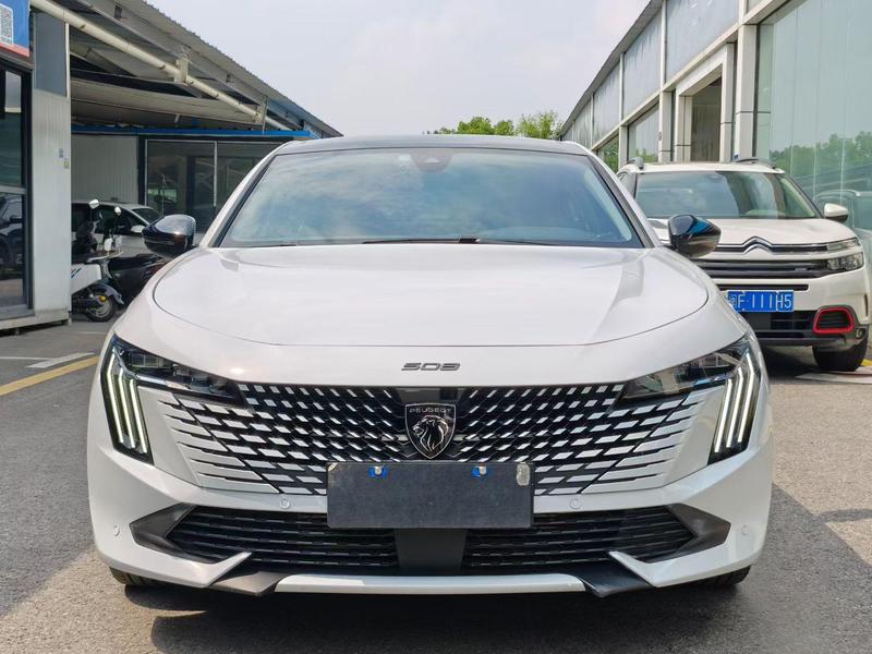 Peugeot 508L - фото 1