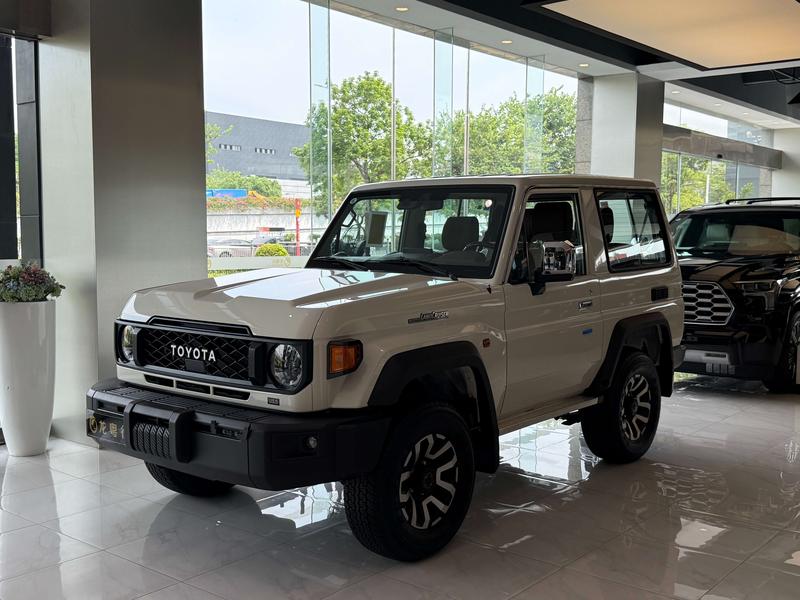 Toyota 70 - фото 0