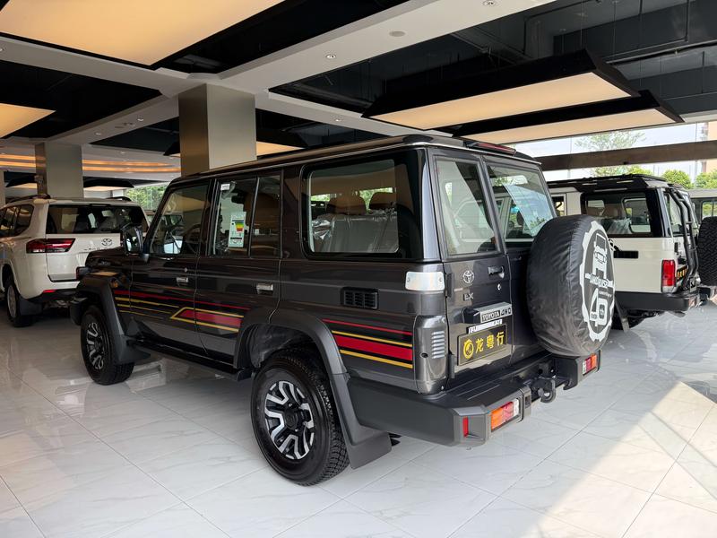 Toyota 70 - фото 1