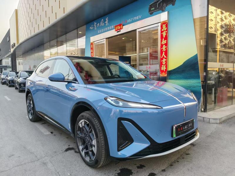Hongqi 06 - фото 2