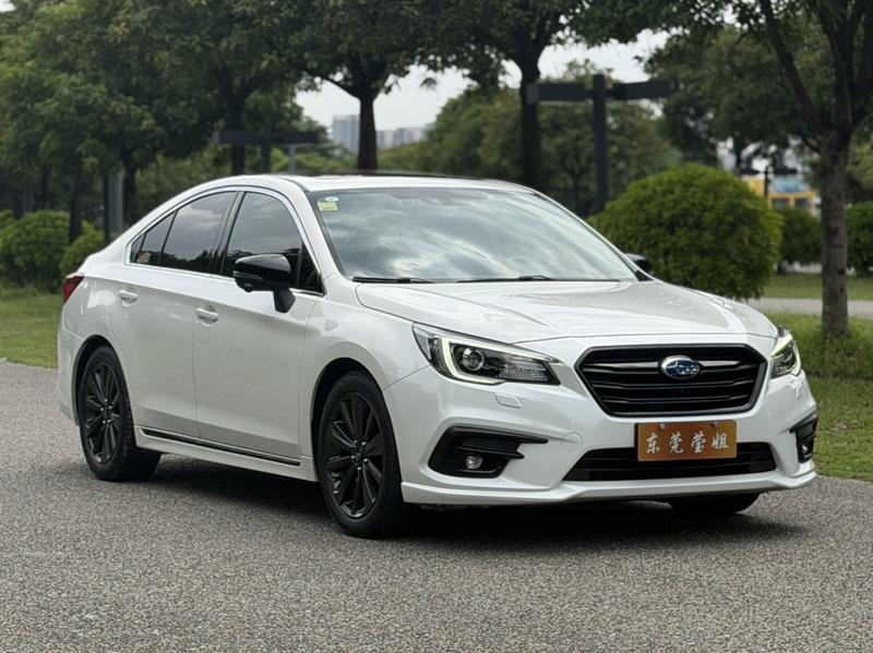 Subaru LEGACY - фото 2