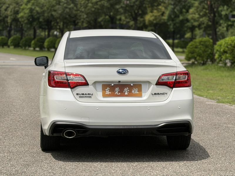 Subaru LEGACY - фото 4