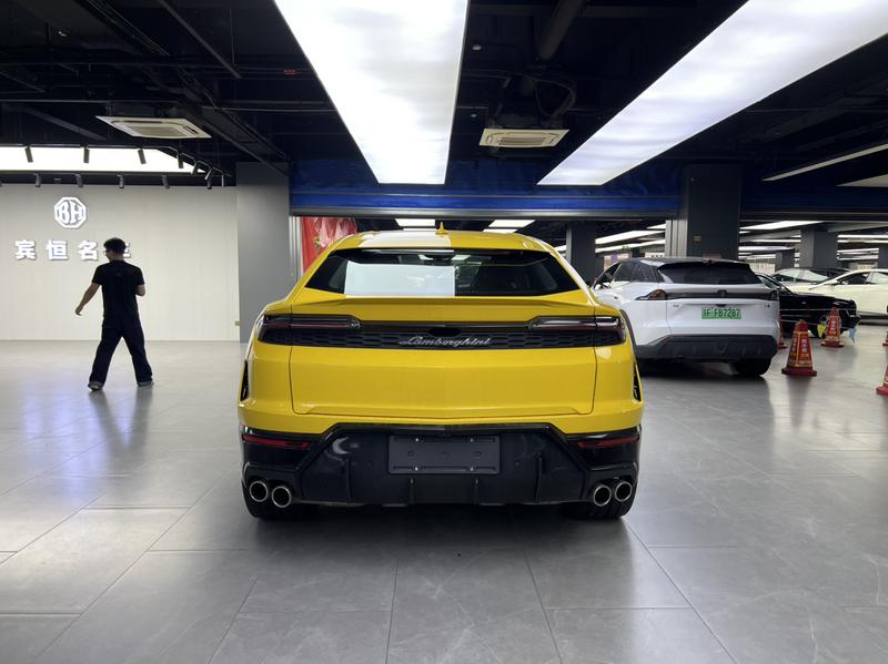 Lamborghini Urus SE - фото 3