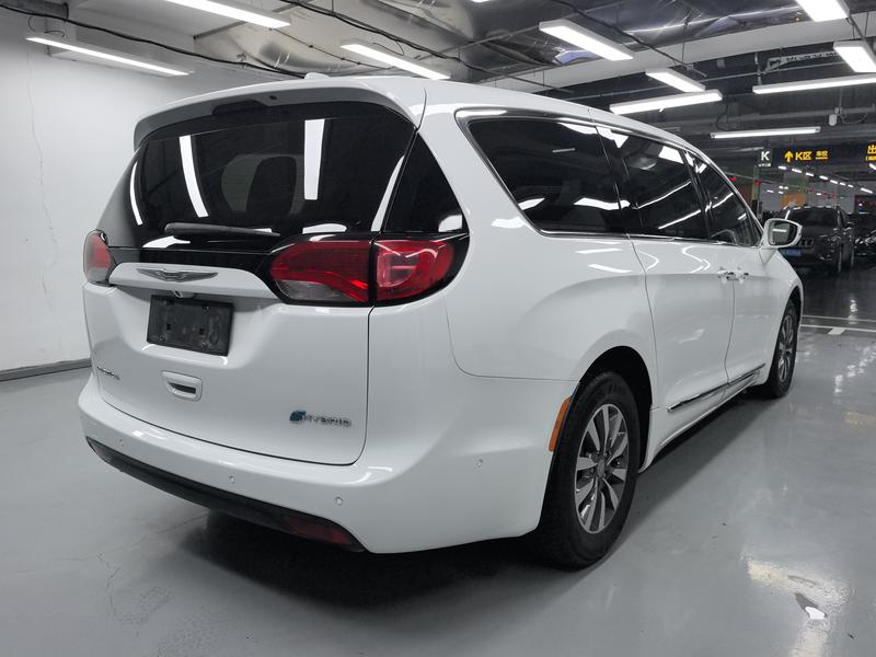 Chrysler PHEV( ) - фото 4
