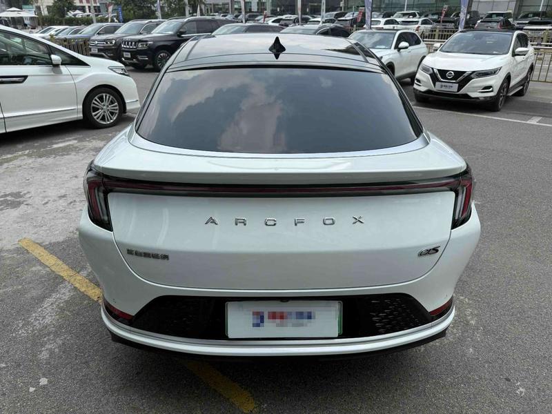 ARCFOX S - фото 3