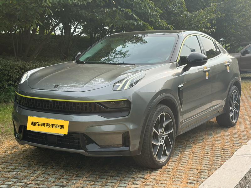 Lynk & Co 05 - фото 0