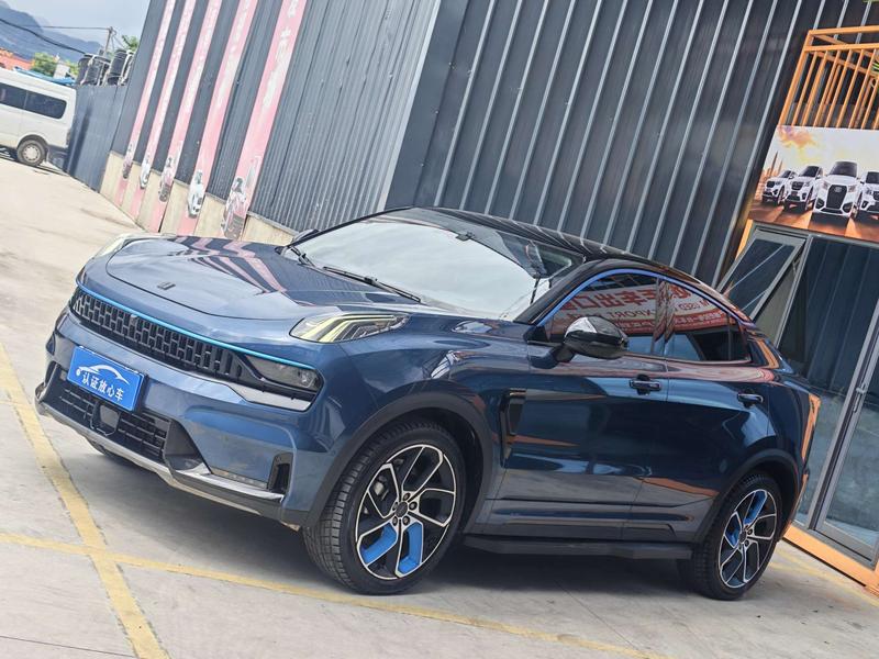 Lynk & Co 05 - фото 0