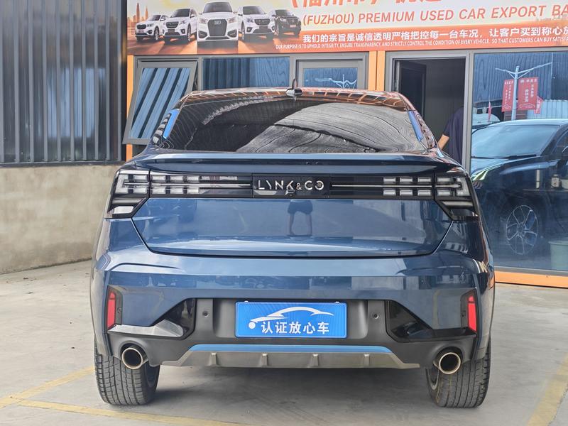 Lynk & Co 05 - фото 4