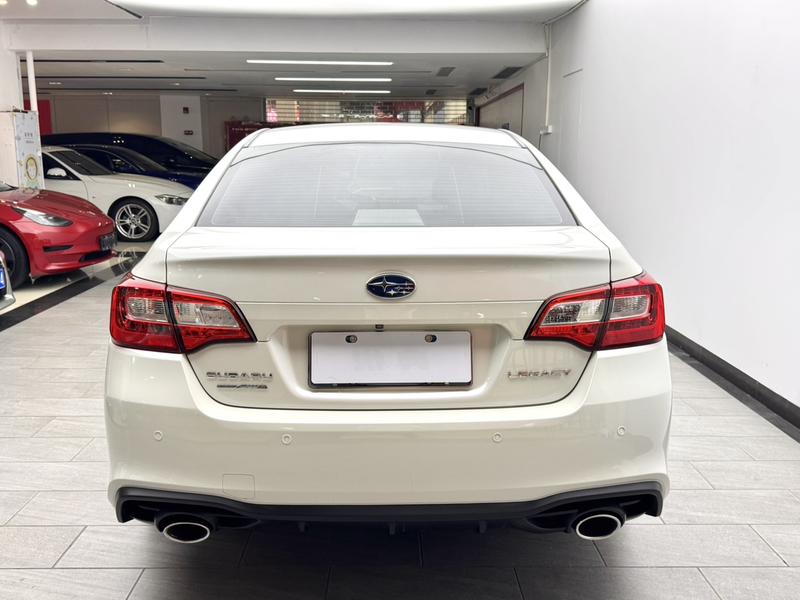 Subaru LEGACY - фото 3