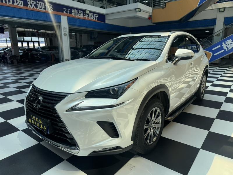 Lexus NX - фото 0
