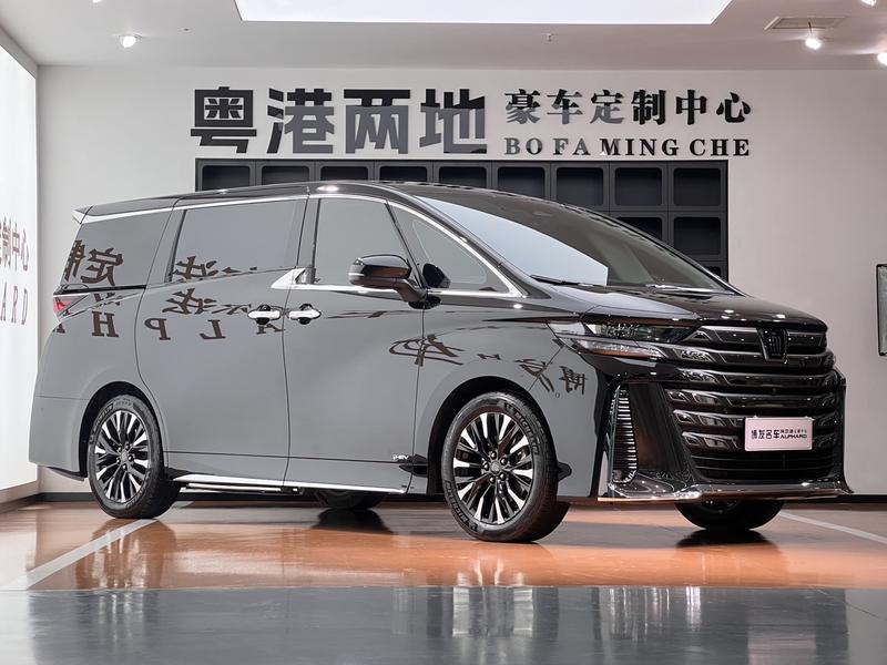 Toyota Vellfire - фото 2