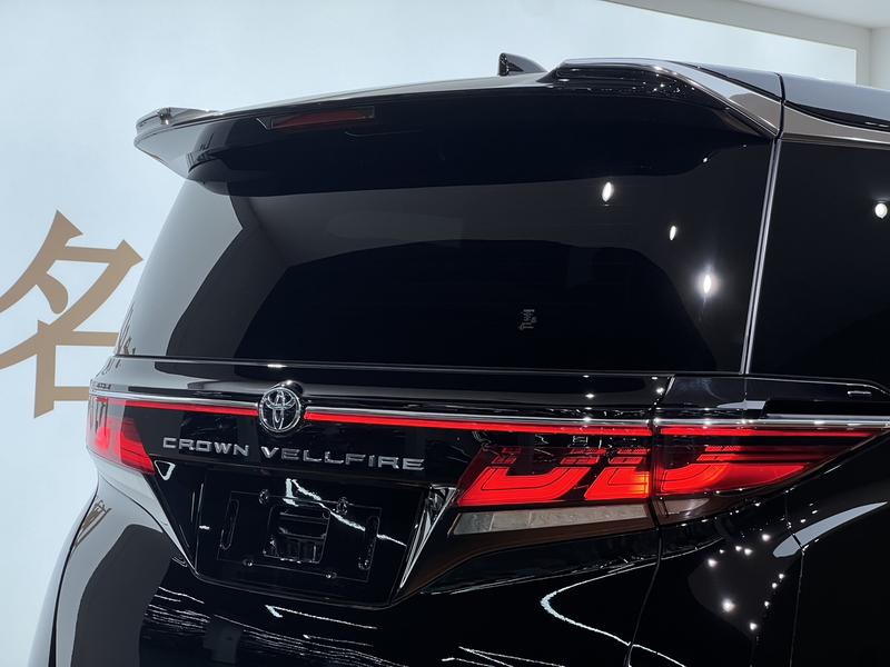 Toyota Vellfire - фото 4