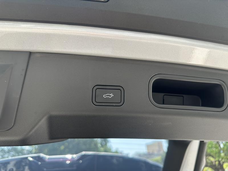 Geely Boyue L - фото 4