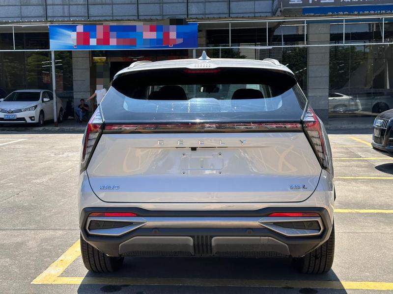 Geely Boyue L - фото 4