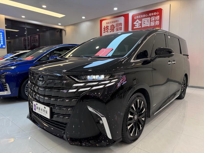 Toyota Alphard - фото 0