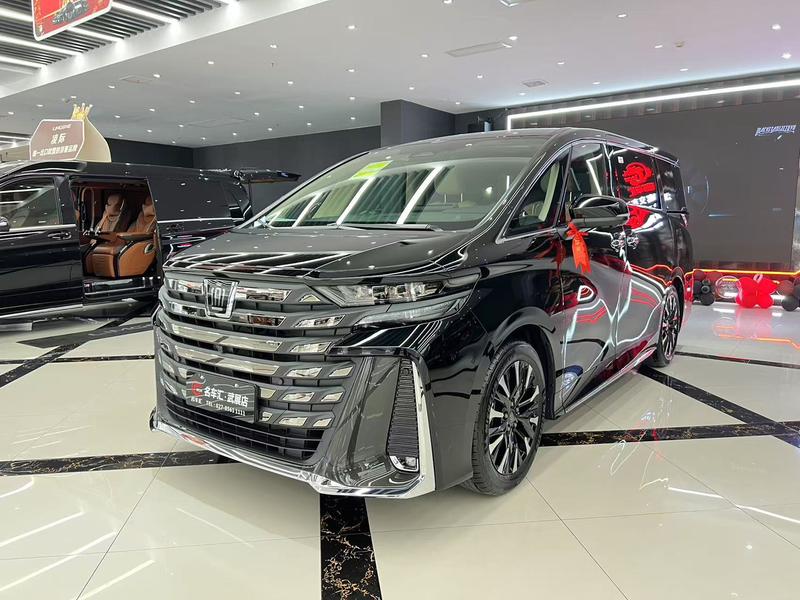Toyota Vellfire - фото 0