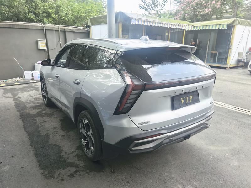 Geely Boyue L - фото 3