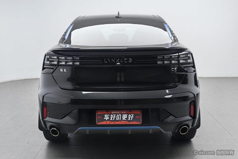 Lynk & Co 05 - фото 2