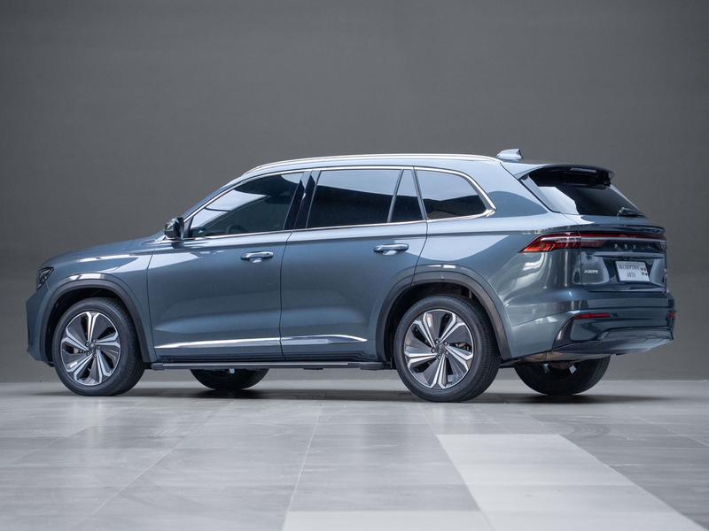 Geely Xingyue L - фото 3