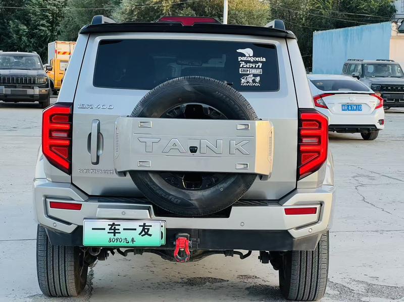 Tank 400 Hi4-T - фото 4