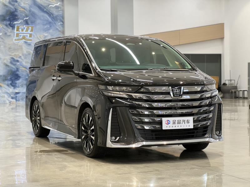 Toyota Vellfire - фото 2