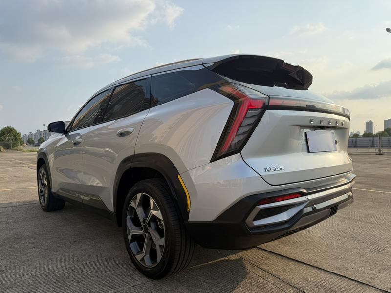 Geely Boyue L - фото 4