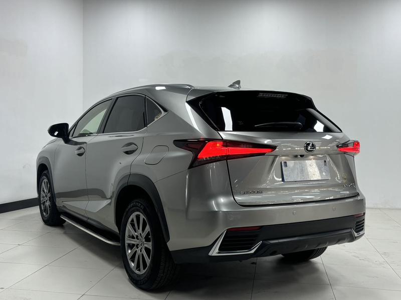 Lexus NX - фото 3