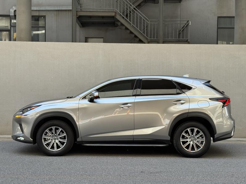 Lexus NX - фото 2
