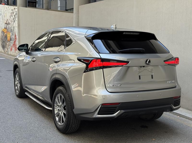 Lexus NX - фото 3