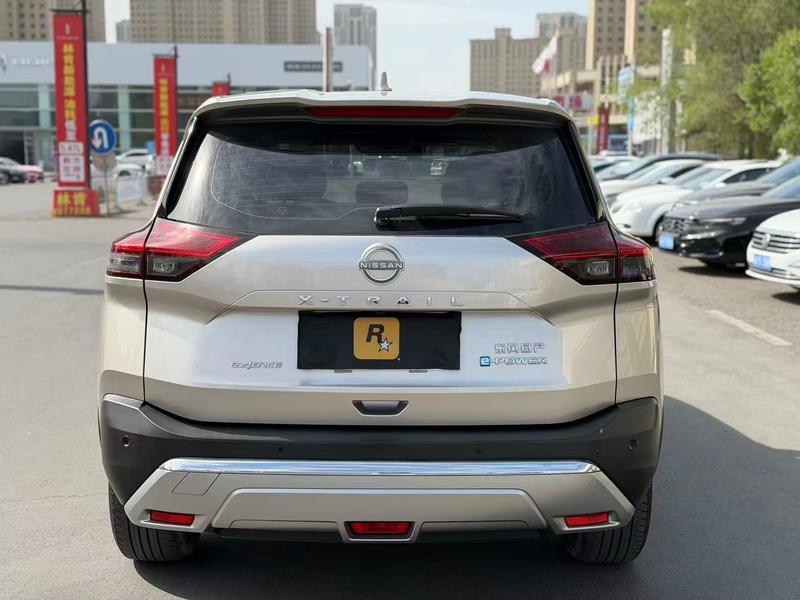 Nissan X-Trail - фото 4