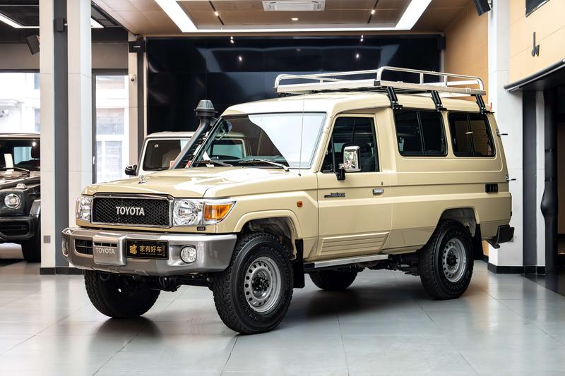 Toyota 70 - фото 0