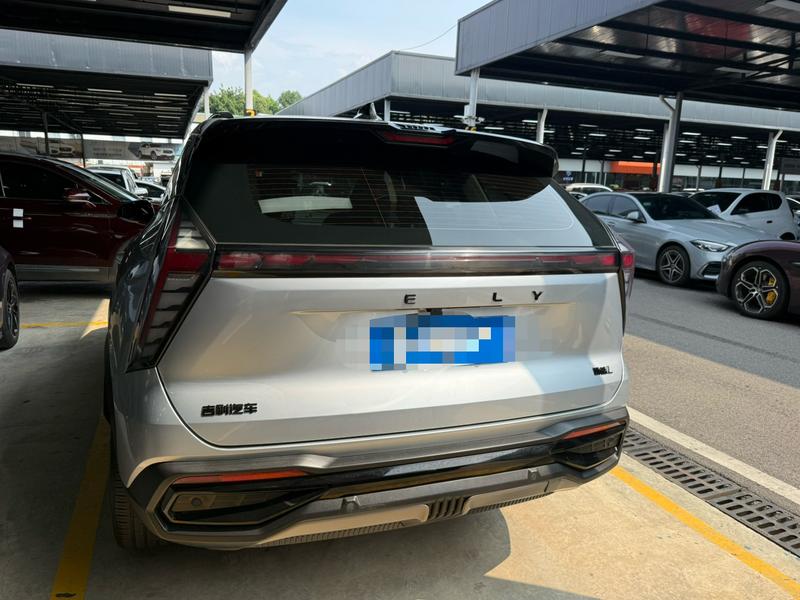 Geely Boyue L - фото 4