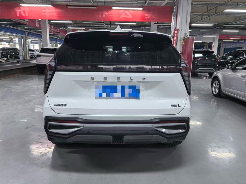 Geely Boyue L - фото 4