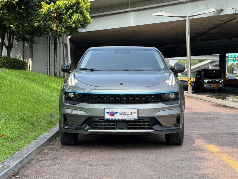 Lynk & Co 05 - фото 1