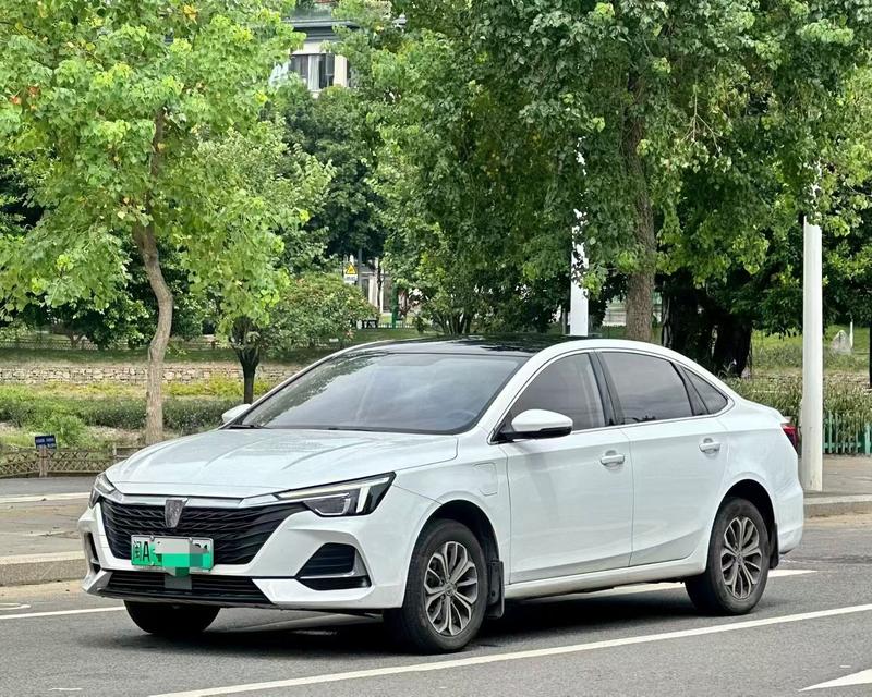 Roewe i6 MAX EV - фото 0