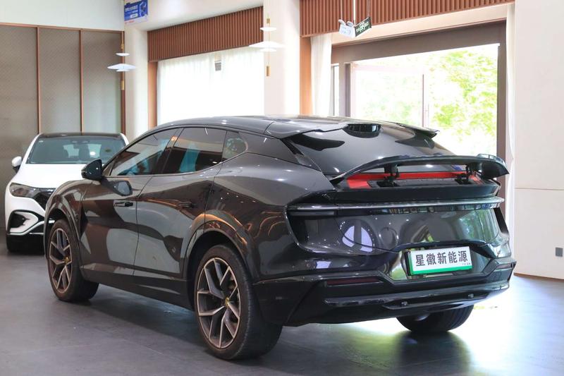 Lotus Eletre - фото 4