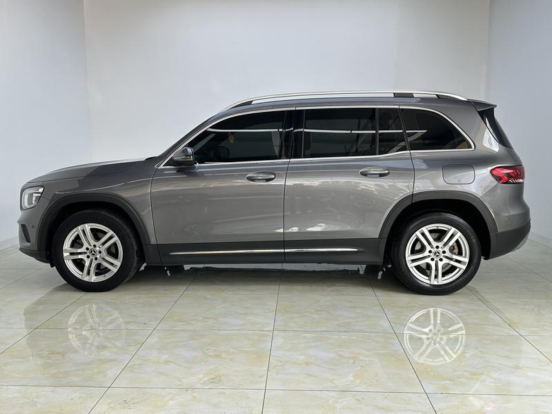 Mercedes-Benz GLB - фото 3