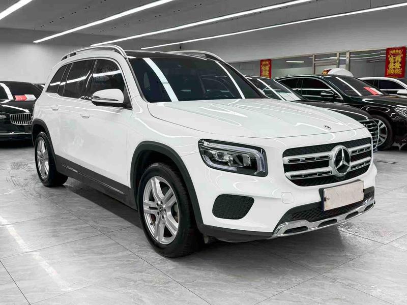 Mercedes-Benz GLB - фото 2