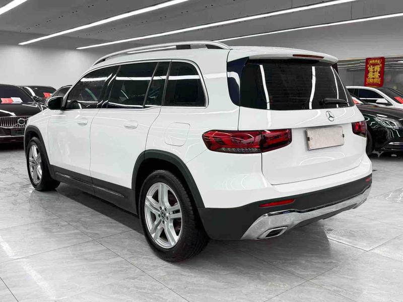 Mercedes-Benz GLB - фото 3