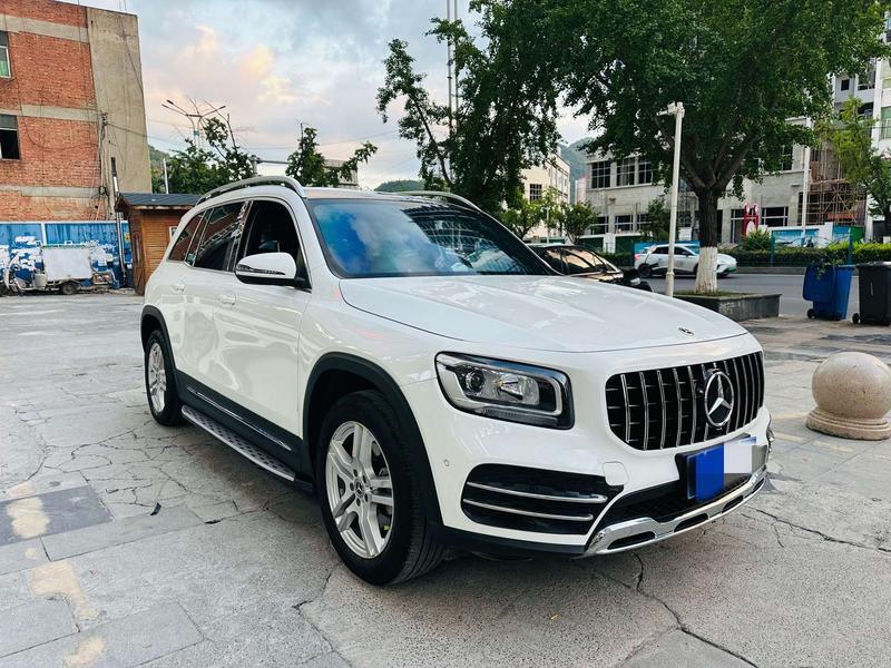 Mercedes-Benz GLB - фото 2